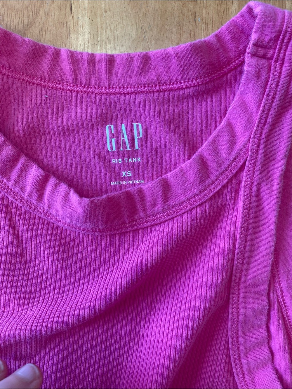 GAP Bright Pink Ribbed Tank - Women's XS